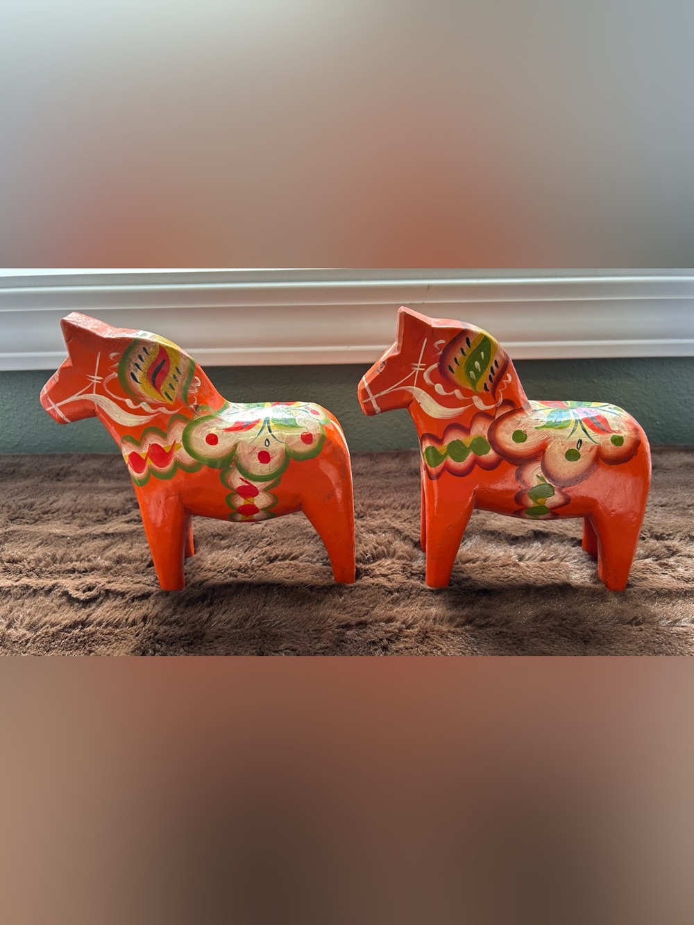 2 Vintage Orange Swedish Dala Horses Hand Painted Scandinavian Folk Art 5.5”